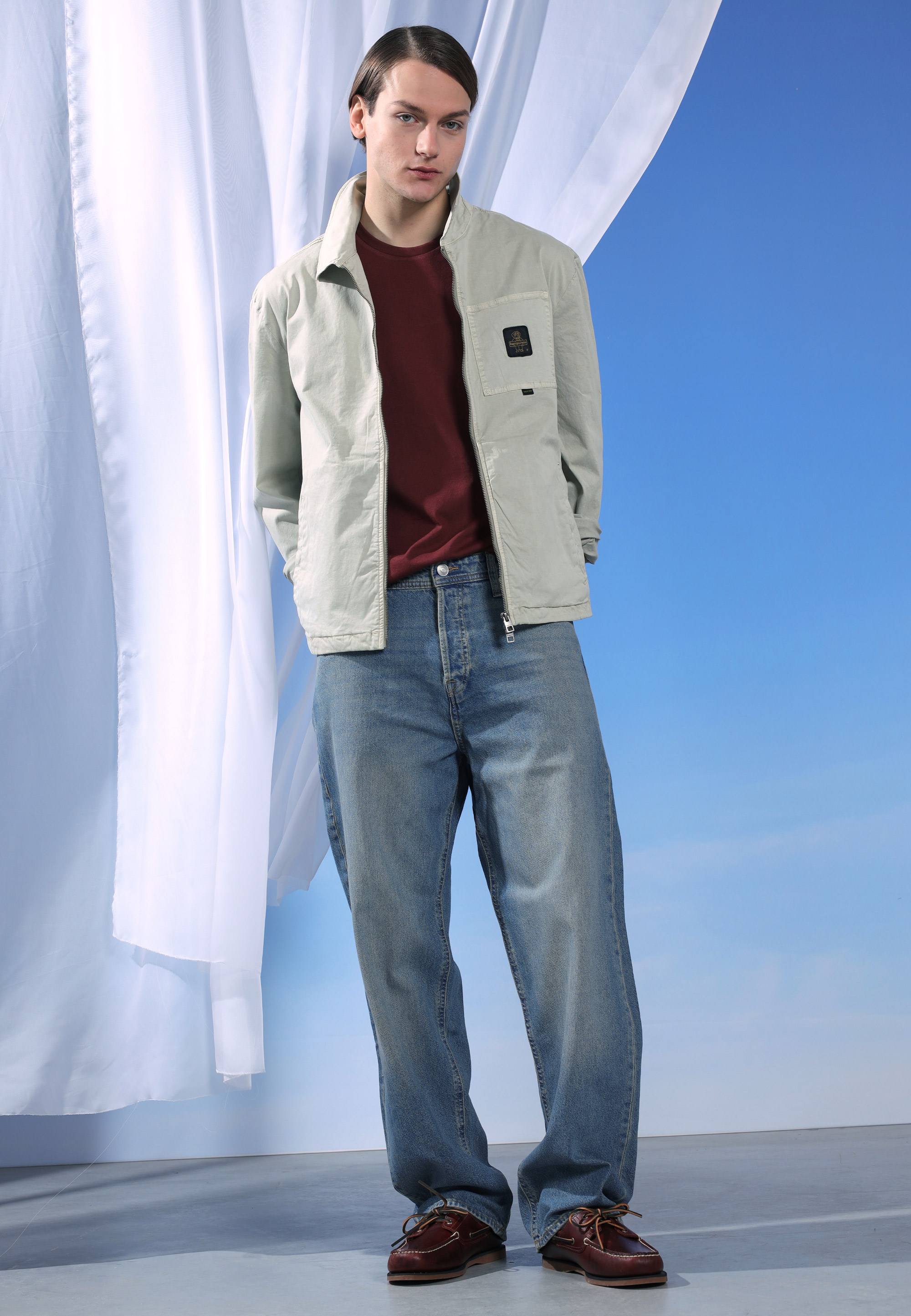 Look con scarpe da barca