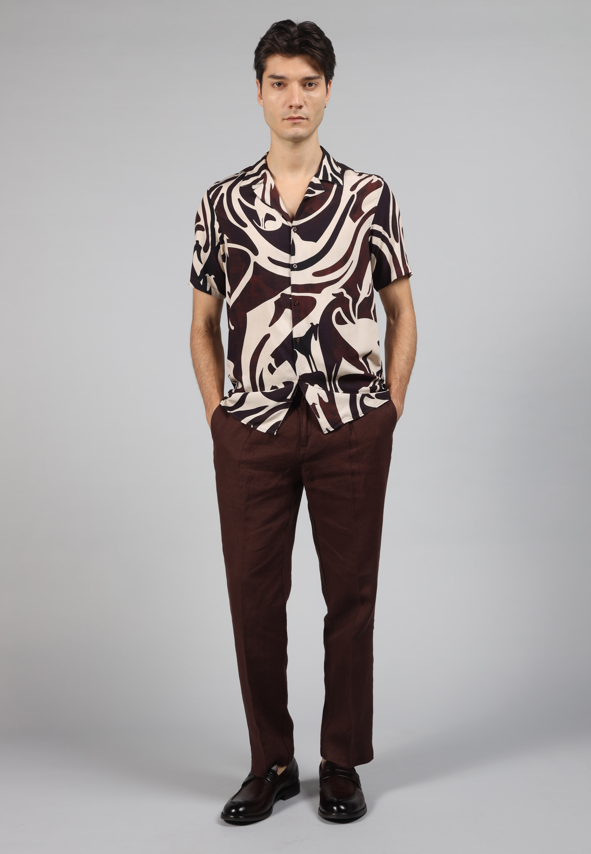 Look uomo con mocassini