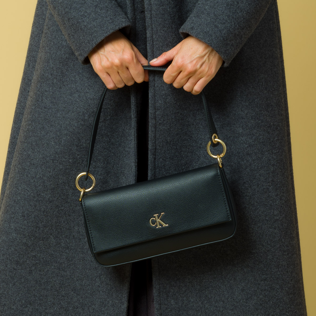 La borsetta: un accessorio indispensabile che ha origini antichissime