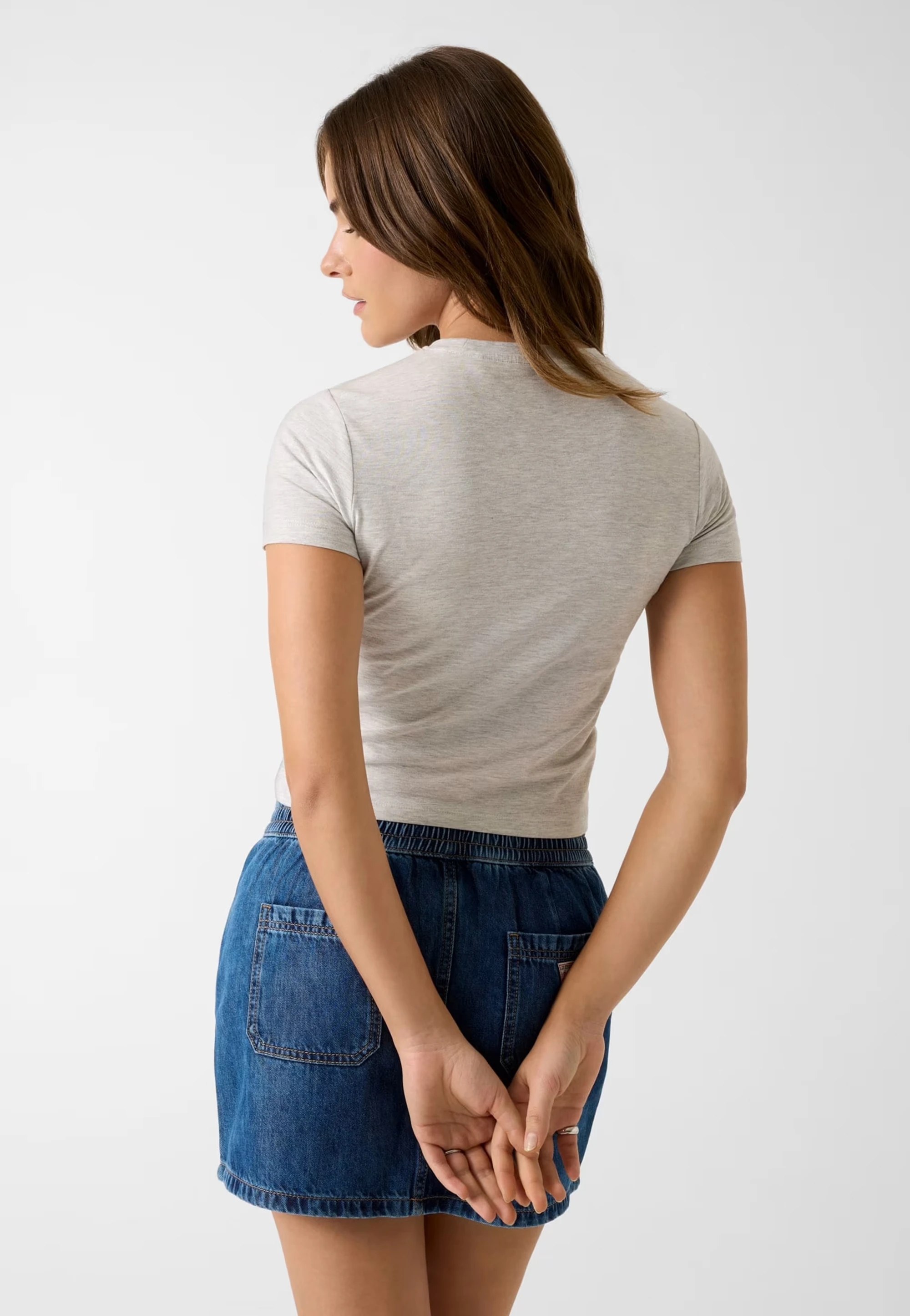GUESS T-Shirt Donna Manica Corta - Modello Gj Slim Logo Print, Colore: W4YI01 J1314, Vestibilità Comoda